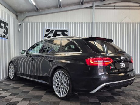 Audi RS4 4.2 FSI V8 Estate 5dr Petrol S Tronic quattro Euro 5 (450 ps) 44