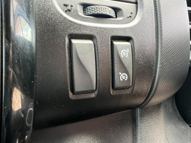 Vauxhall Vivaro SWB Low Roof Sportive 2700 Air Con Sensors Euro 6 NO VAT 29
