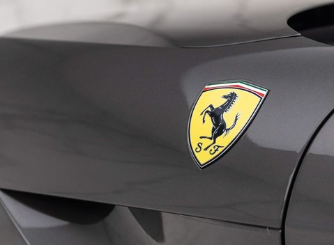 Ferrari F12 Berlinetta 23