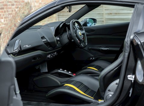 Ferrari 488 Spider 15