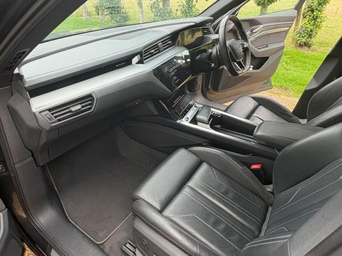 Audi E-Tron 55 Black Edition Auto quattro 5dr 95kWh 23