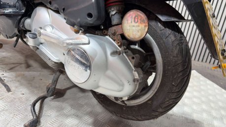 Piaggio Vespa S 2011 IDEAL LEARNER SCOOTER 125CC ONLY 14K PROJECT 17