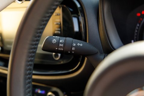 Toyota Aygo X VVT-I EDGE 15