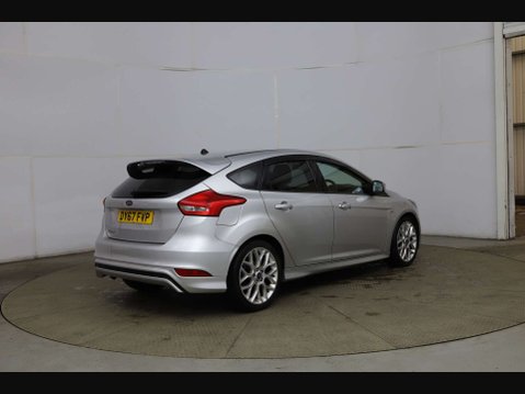 Ford Focus 1.5 Focus ST-Line TDCi 5dr 4