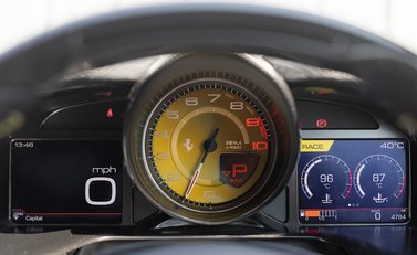 Ferrari 812 Superfast 17