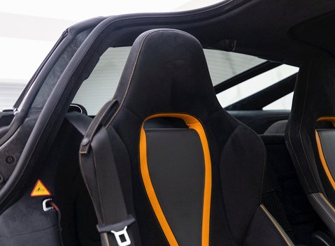 McLaren 720S Performance 12