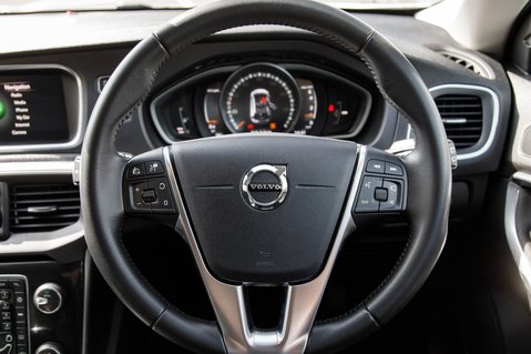 Volvo V40 T2 MOMENTUM NAV PLUS 14