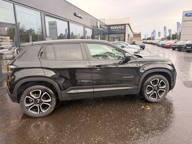 Jeep Avenger SUMMIT 8