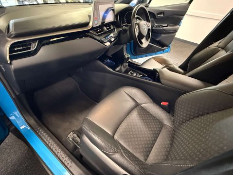 Toyota C-HR 1.2 C-HR-Dynamic 5dr 47