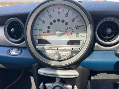 Mini Hatch COOPER D 1.6 3dr 8