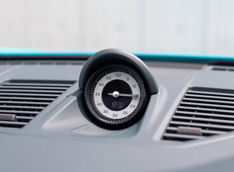 Porsche 911 (992) Carrera S 19