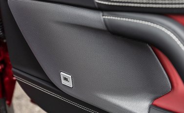 Ferrari GTC4 Lusso T 23