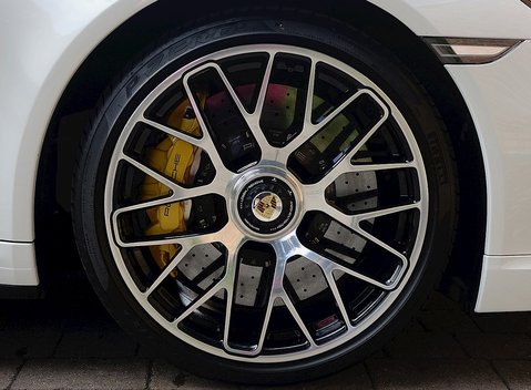 Porsche 911 (991) Turbo S 15