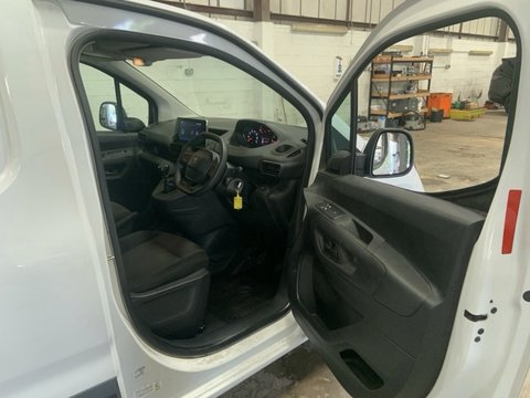 Peugeot Partner BLUEHDI PROFESSIONAL PREMIUM PLUS L1 15