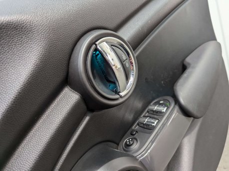 Mini Hatch 1.5 Cooper Classic 5dr 80