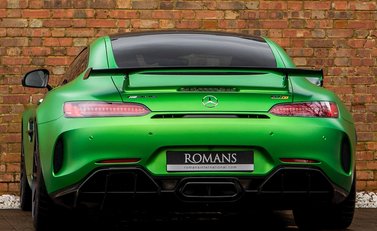 Mercedes-Benz AMG GT R 3
