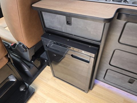 Volkswagen Campervan Summers Day Campers 31