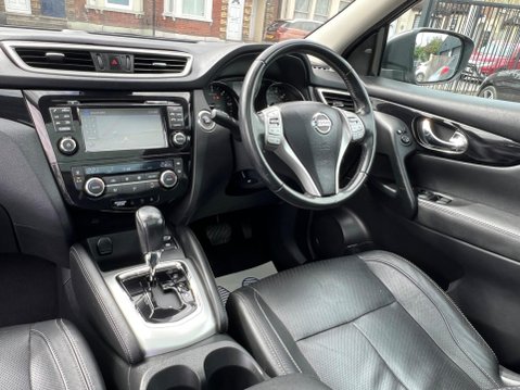 Nissan Qashqai 1.6 dCi Tekna XTRON 2WD Euro 5 (s/s) 5dr 22