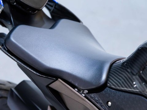 Yamaha R1M 1000 Super Sports Petrol Manual (200 ps) 19