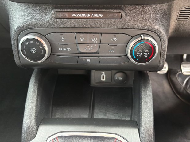Ford Focus ST-LINE 22