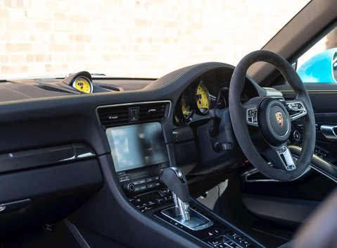 Porsche 911 (991.2) Turbo S Cabriolet 17