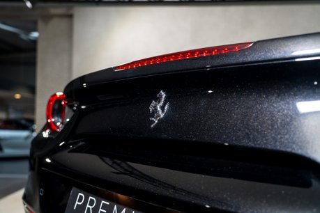 Ferrari 488 SPIDER. CARBON INTERIOR. PASSENGER DISPLAY. LIFT. CARPLAY. FRONT END PPF. 50