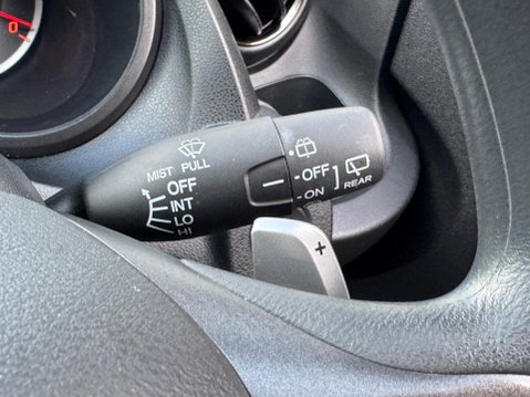 Honda Jazz 1.4 i-VTEC ES CVT Euro 5 5dr 23