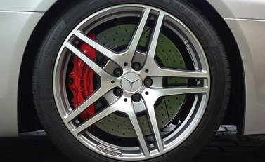 Mercedes-Benz SLS AMG Roadster 4