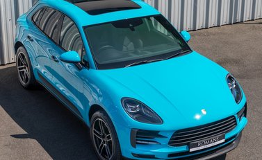 Porsche Macan S 8