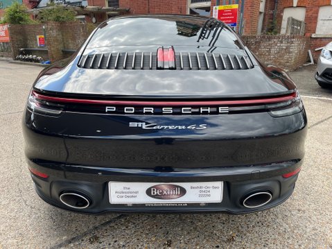 Porsche 911 CARRERA 4S PDK 5