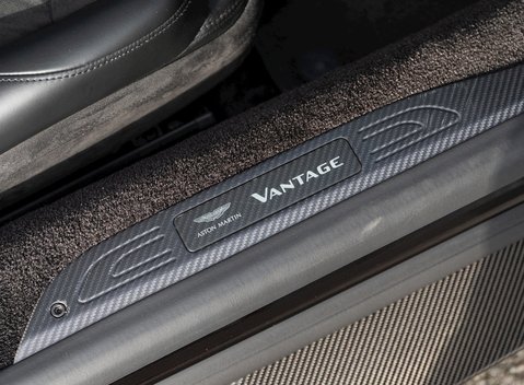 Aston Martin V8 Vantage 20