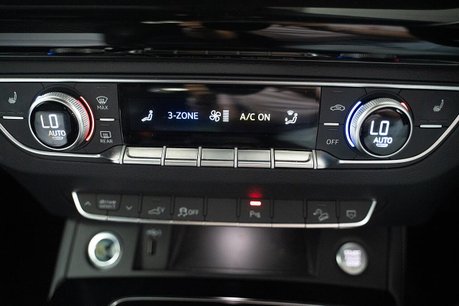 Audi Q5 2.0 TFSIe 50 Edition 1 SUV 5dr Petrol Plug-in Hybrid S Tronic quattro Euro 10