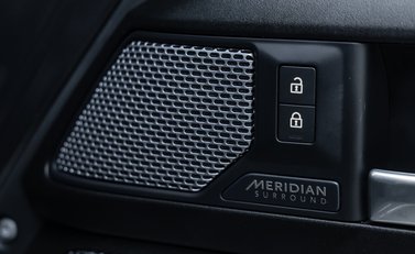 Land Rover Defender 110 V8 Carpathian Edition OVERFINCH 31