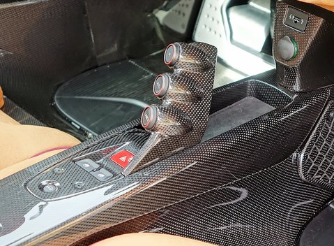 Ferrari LaFerrari 28