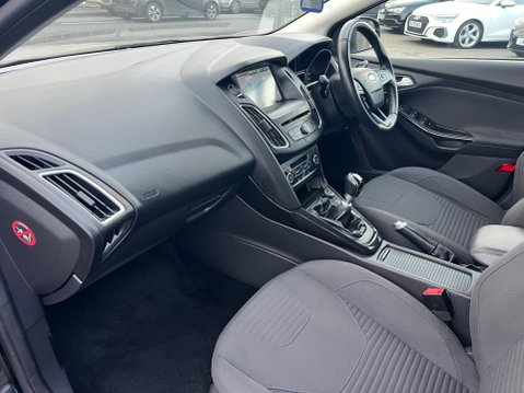 Ford Focus 1.0T EcoBoost Titanium Euro 6 (s/s) 5dr 24