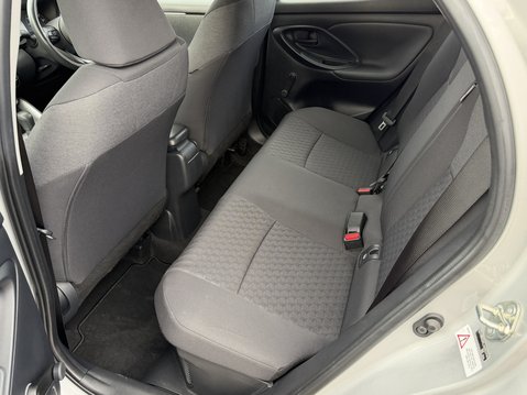 Toyota Yaris 1.5 Hybrid Icon 5dr CVT 34