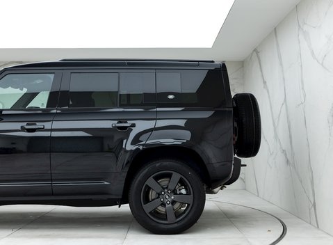 Land Rover Defender 110 X-Dynamic S D300 MHEV 25