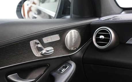 Mercedes-Benz GLC 300 DE 4Matic AMG Line Premium Plus - Full Mercedes Benz Service History 17