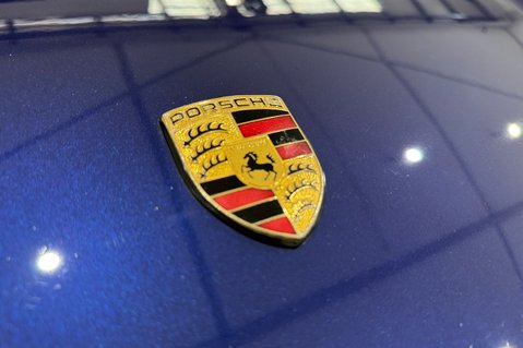 Porsche 911 Carrera 993 Carrera 24