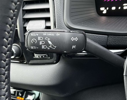 Skoda Karoq 1.5 Karoq Sportline TSi Semi-Auto 5dr 61