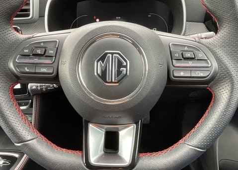 MG ZS EV 72.6 kWh SE 21