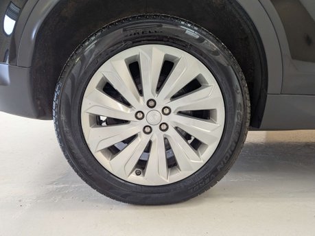 Land Rover Discovery Sport 2.0 Discovery Sport SE D Auto 4WD 5dr 27