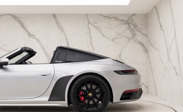 Porsche 911 Targa 4S (992) 28