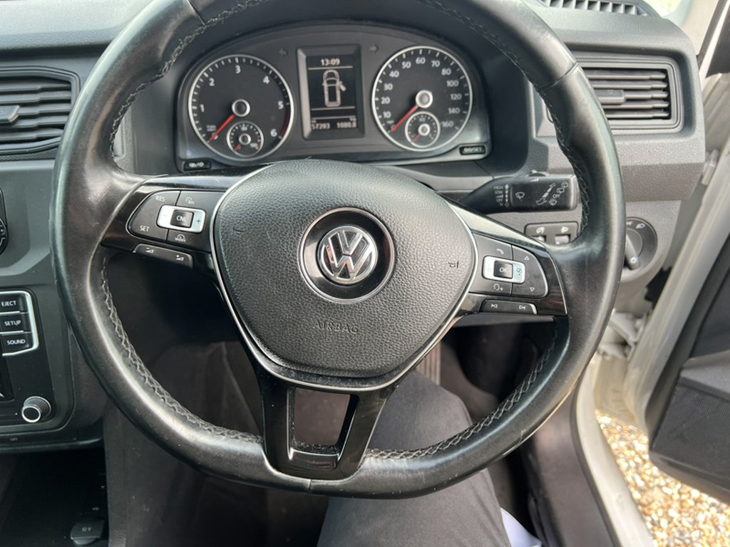 2018 Volkswagen CaddySWB L1H1 C20 Tdi Trendline AIR CON EURO 6 NO VAT — thumbnail 34 of 51