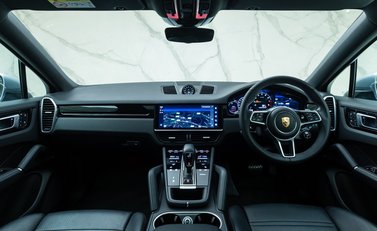 Porsche Cayenne E-Hybrid Coupe 21