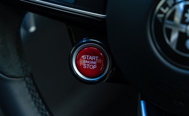 Alfa Romeo Giulia GTAm 14