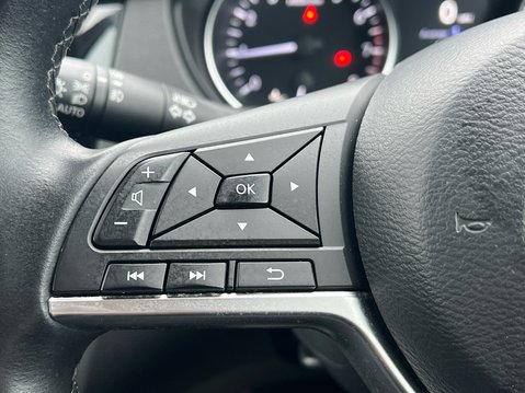 Nissan Qashqai DIG-T ACENTA PREMIUM DCT 29