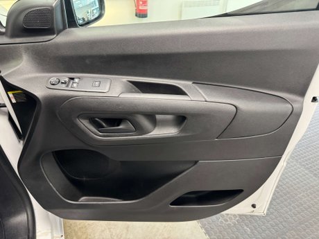 Peugeot Partner 1.5 Partner Asphalt L1 Blue HDi 5dr 39