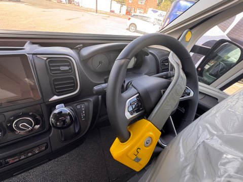 Pilote P740FGJ Evidence 2025 MODEL 50