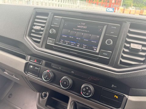 Volkswagen Crafter 2.0 TDI CR35 Trendline Panel Van 5dr Diesel Manual FWD MWB Euro 6 (s/s) (14 10